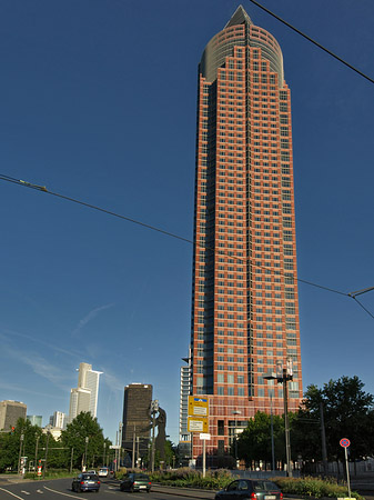 Foto Blick auf Theodor-Heuss-Allee - Frankfurt am Main