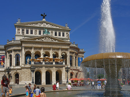 Fotos Alte Oper mit Brunnen | Frankfurt am Main