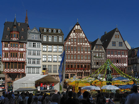 Gerechtigkeitsbrunnen auf dem Römerberg Fotos