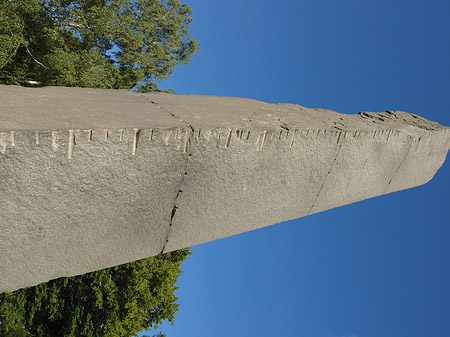 Fotos Städelsches Kunstinstitut mit Obelisk