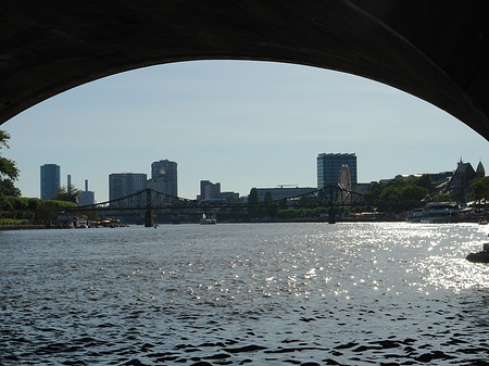 Foto Unter der alten Brücke
